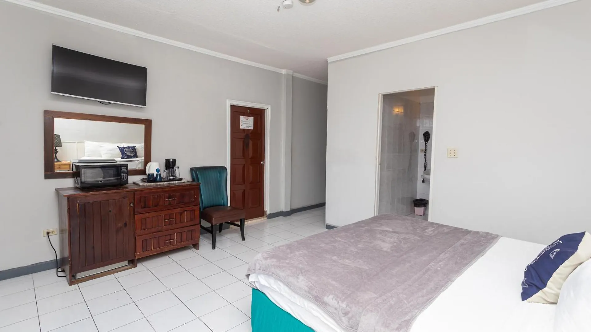 Отель Caribic House Бухта Монтего
